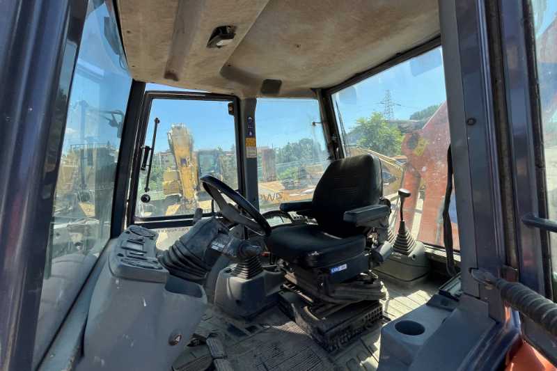 OmecoHub - Immagine FIAT HITACHI FB200